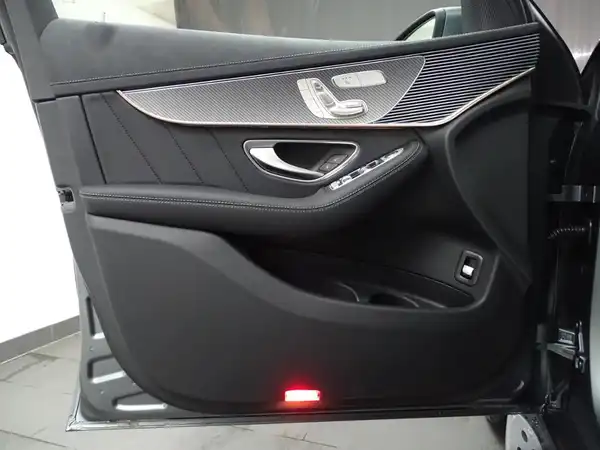 MERCEDES-BENZ EQC 400 4M AMG LINE (7/23)