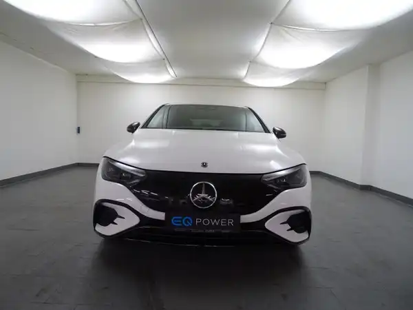 MERCEDES-BENZ EQE 300 (3/20)
