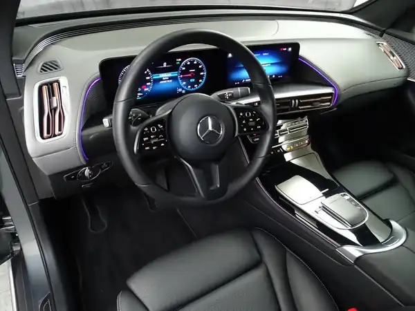 MERCEDES-BENZ EQC 400 4M (9/24)