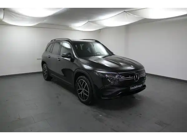 MERCEDES-BENZ EQB 300 4M (4/26)