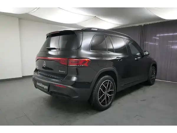 MERCEDES-BENZ EQB 300 4M (5/26)