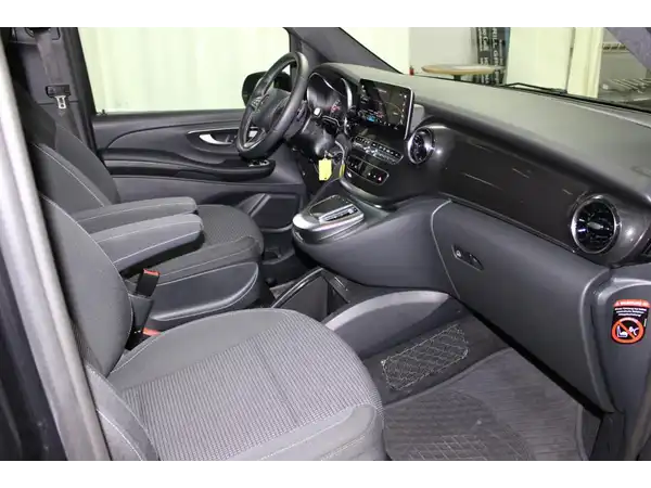 MERCEDES-BENZ EQV 300 LANG (22/26)