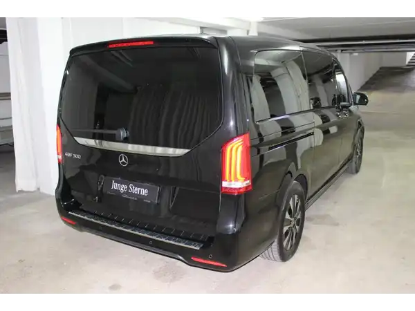 MERCEDES-BENZ EQV 300 LANG (5/26)