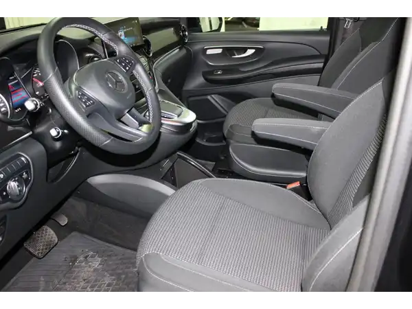 MERCEDES-BENZ EQV 300 LANG (8/26)