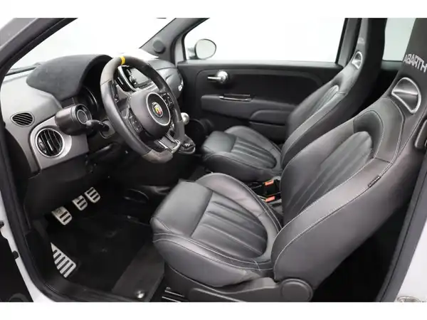 ABARTH 595 Turismo (15/23)