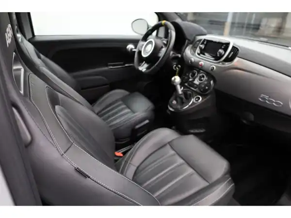 ABARTH 595 Turismo (17/23)