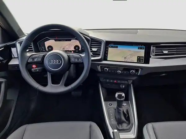 AUDI A1 Sportback S line (10/16)