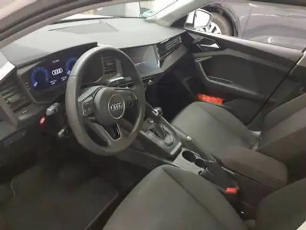 AUDI A1 Sportback advanced 25 TFSI 5JGar App SHZ 2xClima sound+ (4/4)