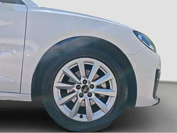 AUDI A1 Sportback ACC PDC Navi+ SHZ connect Spiegel+ (17/17)