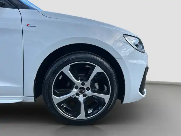 AUDI A1 Sportback S line 25 TFSI (16/16)