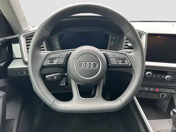 AUDI A1 Sportback Advanced 25 TFSI (11/16)