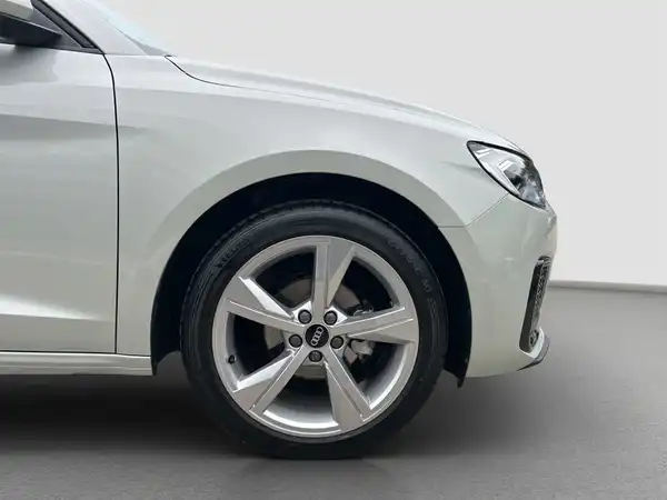 AUDI A1 Sportback Advanced 25 TFSI (16/16)
