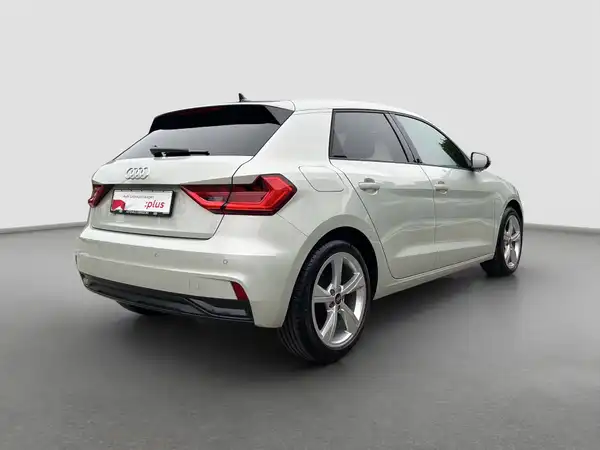 AUDI A1 Sportback Advanced 25 TFSI (5/16)