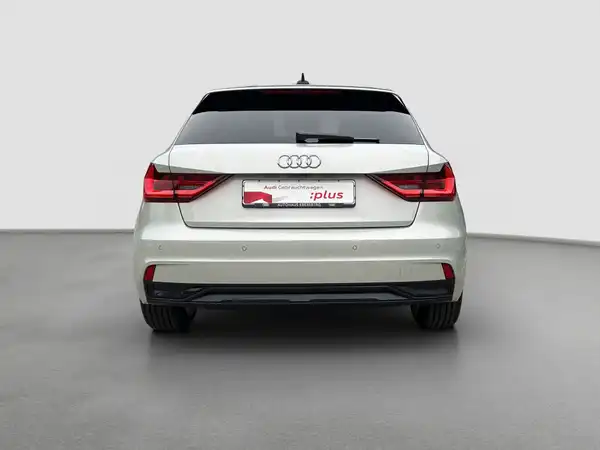 AUDI A1 Sportback Advanced 25 TFSI (6/16)