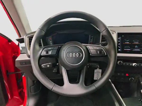 AUDI A1 Sportback advanced 25 TFSI 5JGAR Assists Virtuel (11/17)
