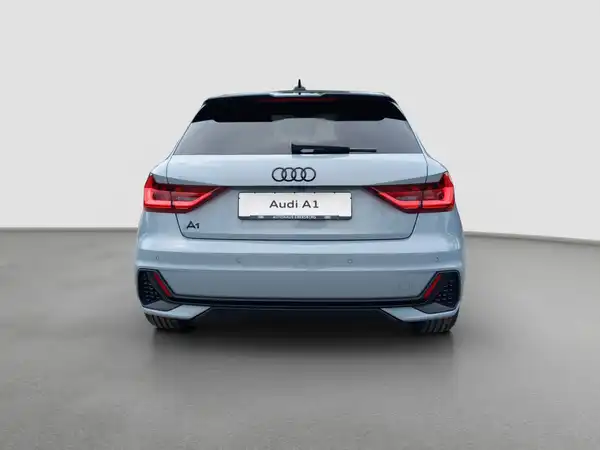 AUDI A1 Sportback S line 30 TSI (6/16)