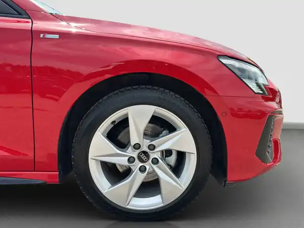 AUDI A3 Sportback S line 35 TFSI 5JGar MATRX black virtual sound+ (16/16)