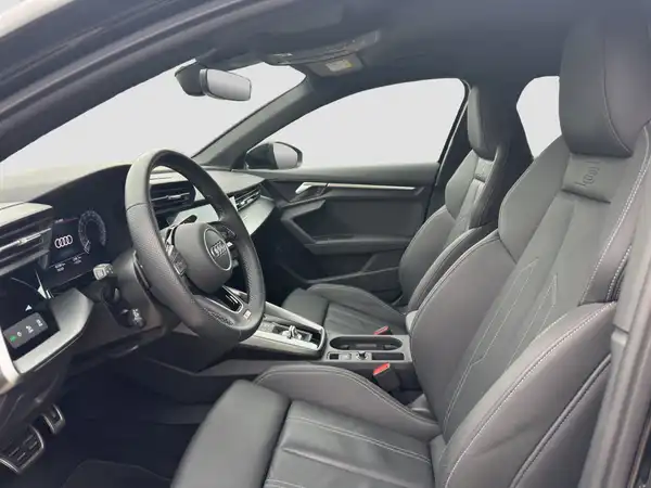 AUDI A3 Sportback S line 45 TFSI e Hybrid Business virtual App (8/16)
