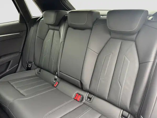 AUDI A3 Sportback S line 45 TFSI e Hybrid Business virtual App (9/16)