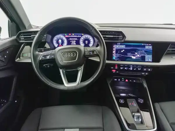 AUDI A3 Sportback 40 TFSI e Hybrid Business App virtual ACC (13/20)
