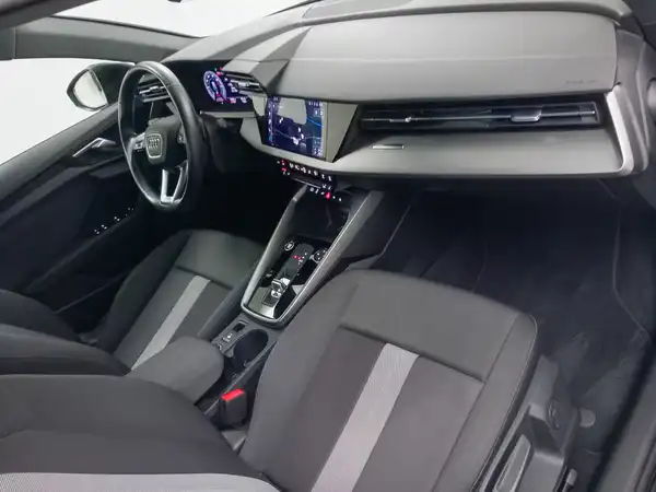 AUDI A3 Sportback 40 TFSI e Hybrid Business App virtual ACC (16/20)