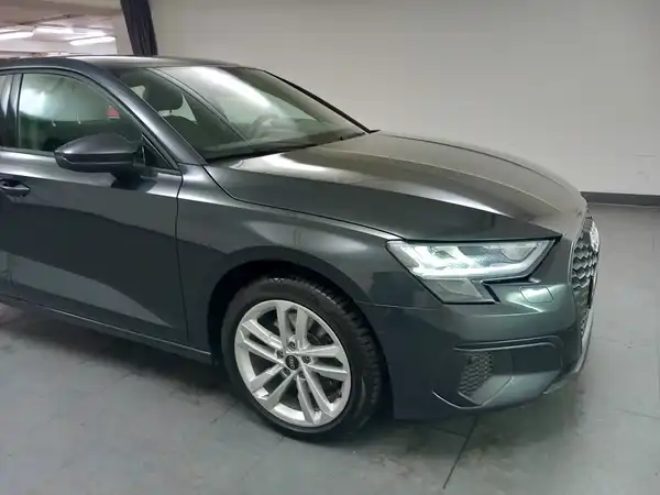 AUDI A3 Sportback 40 TFSI e Hybrid Business App virtual ACC (18/20)