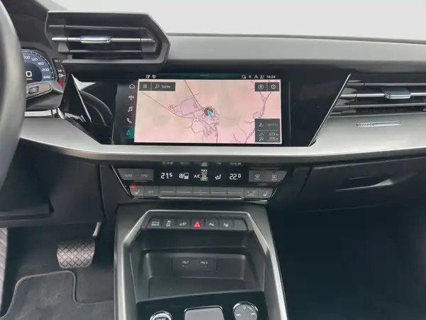 AUDI A3 Sportback 40 TFSI S tronic Navi+ Virtual AHK Kamera (12/17)