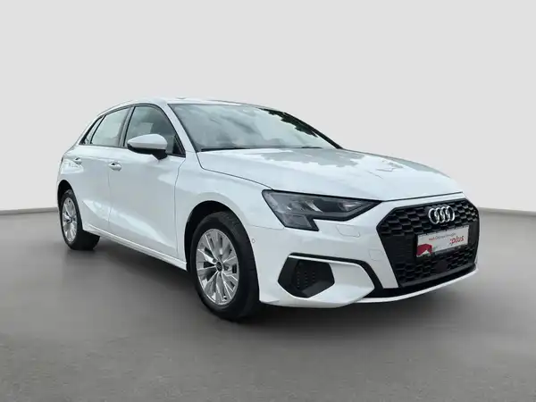 AUDI A3 Sportback 40 TFSI S tronic Navi+ Virtual AHK Kamera (4/17)