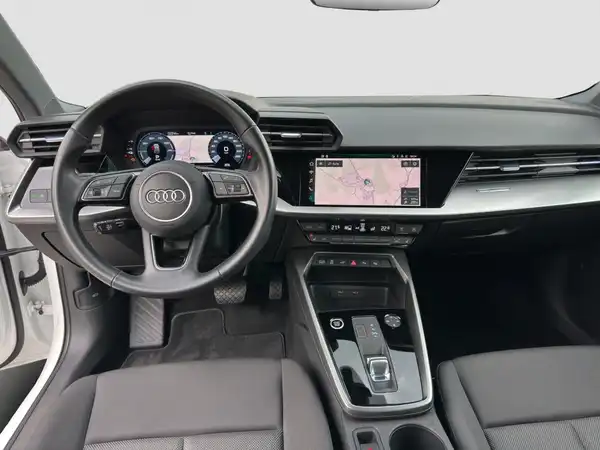 AUDI A3 Sportback 40 TFSI S tronic Navi+ Virtual AHK Kamera (10/17)