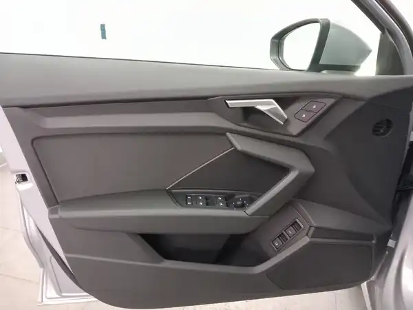 AUDI A3 Sportback TFSI e Advanced 5JGar Business PDC Virtual Navi+ (10/20)