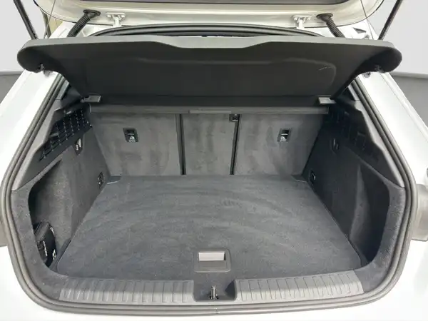 AUDI A3 Sportback advanced 30 TFSI 5JGar virtual App SHZ PDC AHK (13/16)