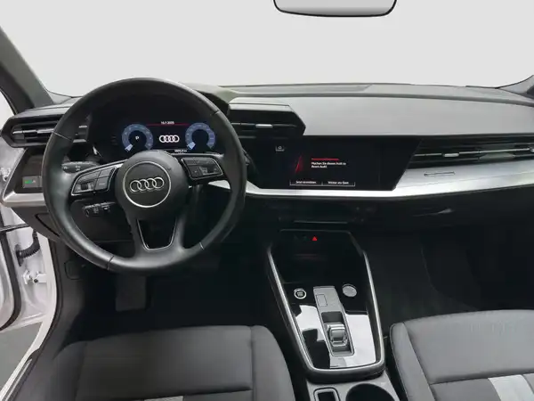 AUDI A3 Sportback advanced 30 TFSI 5JGar virtual App SHZ PDC AHK (10/16)