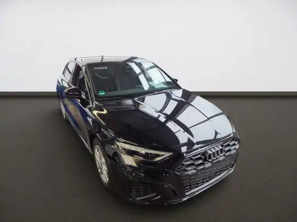 AUDI A3 Sportback S line 45 TFSI e Hybrid Business virtual App MATRX (3/10)