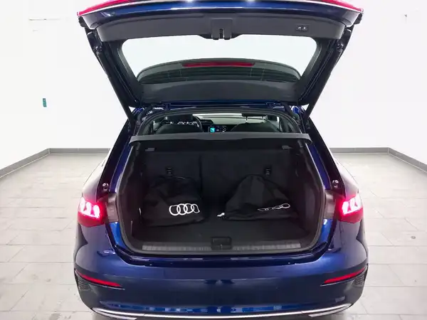 AUDI A3 Sportback TFSI e advanced 5JGar Business Navi+ Virtual SHZ (15/18)