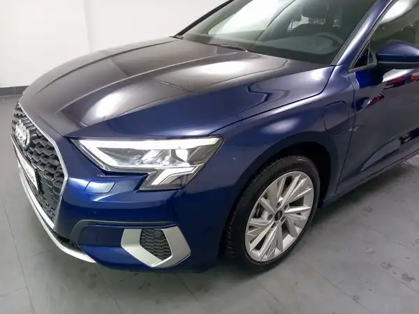 AUDI A3 Sportback TFSI e advanced 5JGar Business Navi+ Virtual SHZ (16/18)
