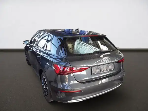 AUDI A3 Sportback advanced 35 TFSI Business virtual StHzg MATRX (5/9)