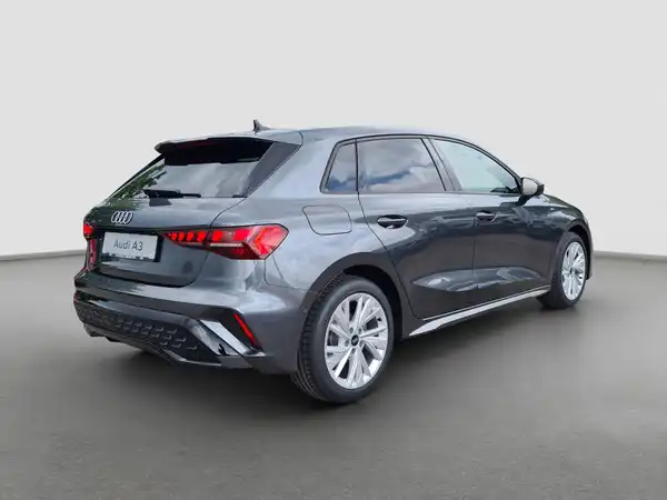 AUDI A3 Sportback S line TSI (5/16)