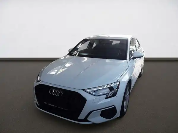 AUDI A3 Sportback 35 TFSI App LED ACC AHK SpoSitz (2/7)