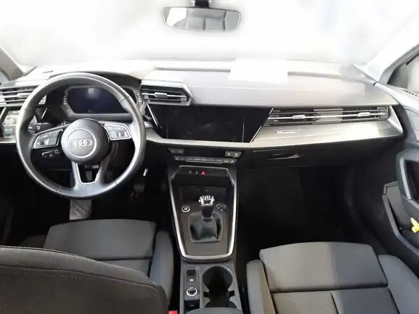 AUDI A3 Sportback 35 TFSI App LED ACC AHK SpoSitz (7/7)