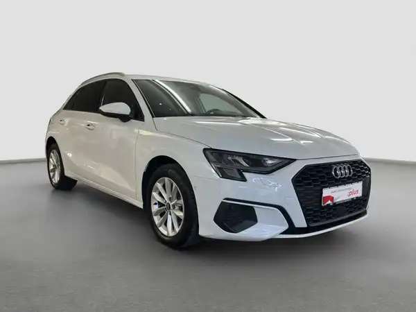 AUDI A3 Sportback 1.5 TSI Business Navi+ Virtual Connect (4/16)