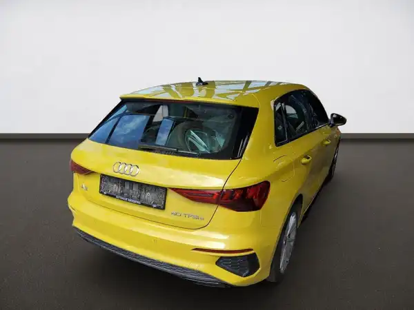 AUDI A3 Sportback S line 40 TSFI e (3/4)