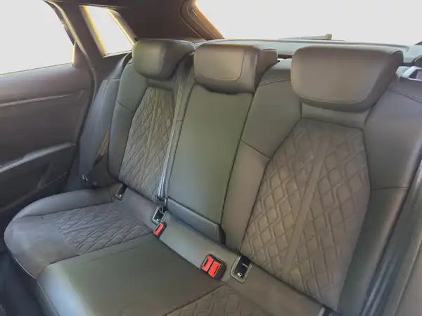 AUDI RS3 Sportback S tronic 5JGAR ACC MATRIX Connect HUD Pano Kamera (9/17)