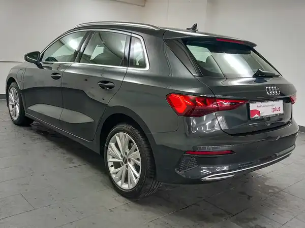 AUDI A3 Sportback advanced 40 TFSI e 5JGar LED Spiegel+ Business (7/18)