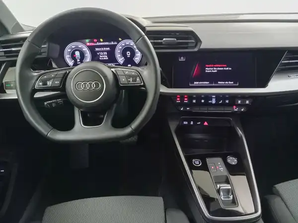 AUDI A3 Sportback advanced 40 TFSI e 5JGar LED Spiegel+ Business (10/18)