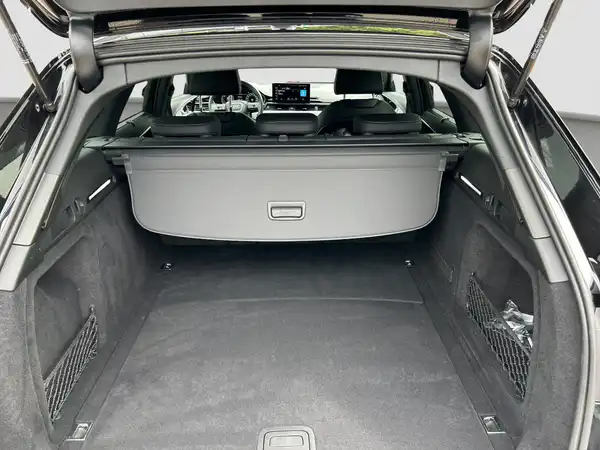 AUDI A4 Avant advanced 40 TDI (13/16)