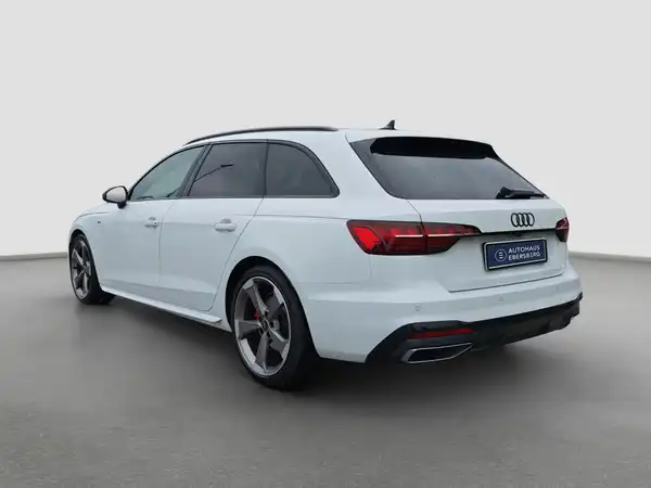 AUDI A4 Avant S line 40 TFSI 3xClima Business MATRX Carbon (7/17)