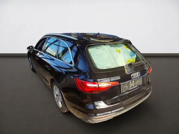 AUDI A4 Avant 35 TDI Business StHzg SpoSitz el.Heck PDC (4/10)