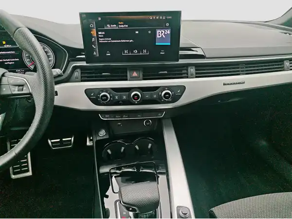AUDI A4 Avant advanced 40 TDI quattro (12/16)