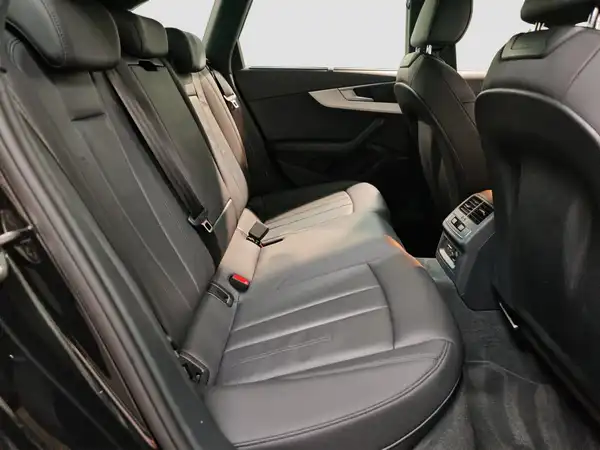 AUDI A4 Avant advanced 40 TDI qu 5JGar Tour el.Sitz Spiegel+ virtual (16/17)