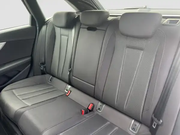 AUDI A4 Avant 2.0 TFSI qu Tour ACC App B&O virtual LED (9/16)